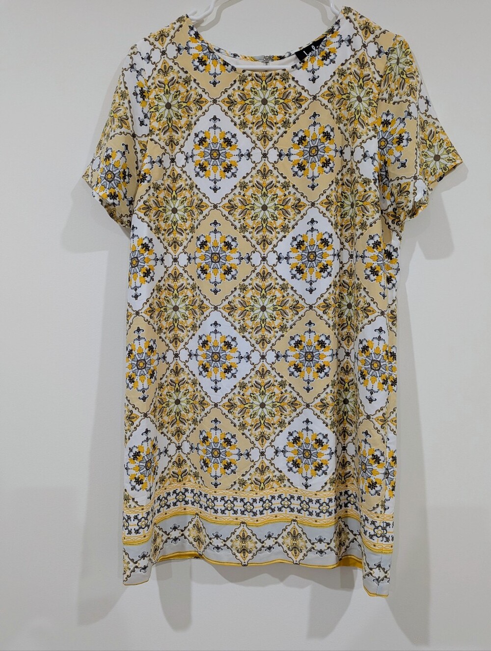 Lulu's Yellow and White Tile Print Short Sleeve Dress